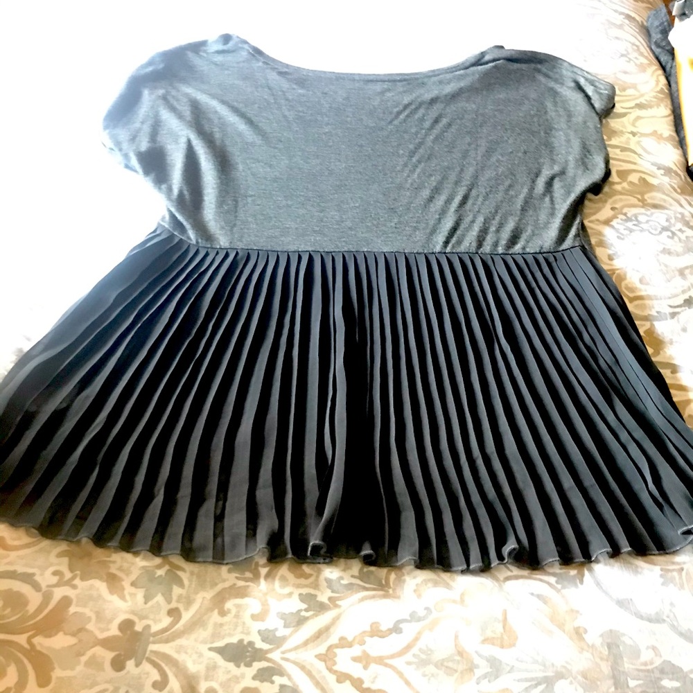 Women’s American Eagle top